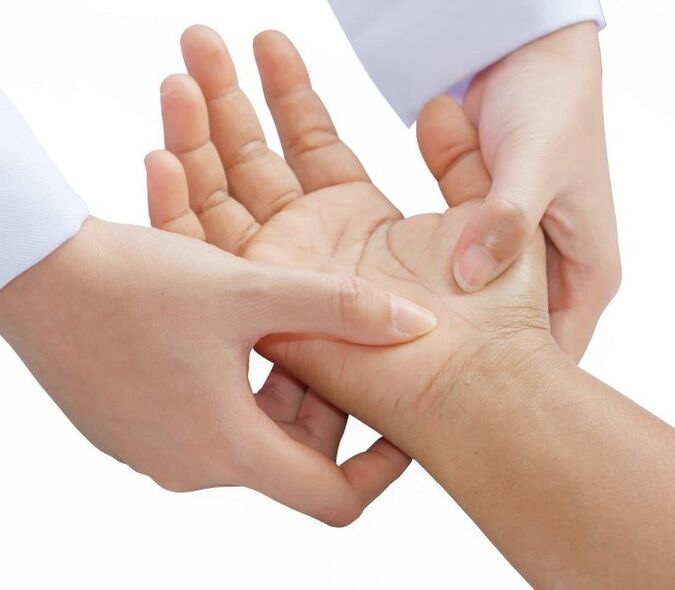 La psoriasis reumatoide puede afectar las manos